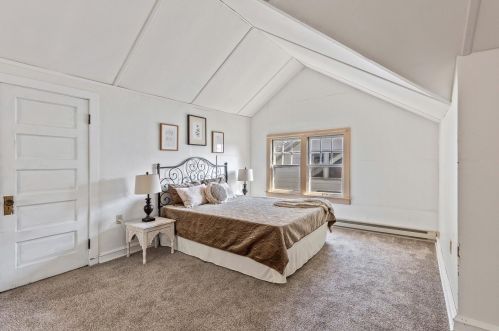 2229 57, Milwaukee WI 53219-2206 exterior