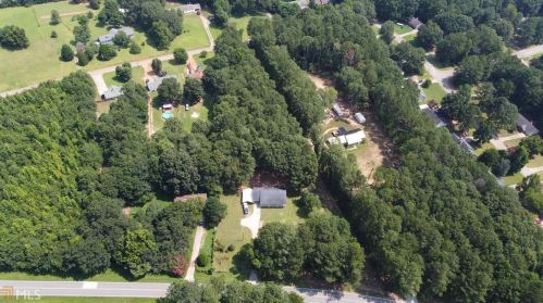 135 Barnetts Bridge Rd, Jackson, GA 30233-3636