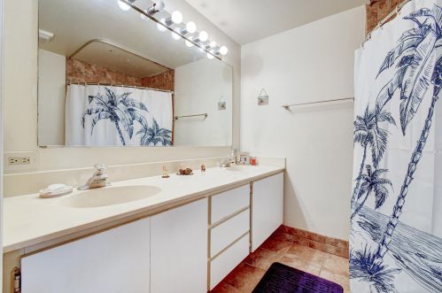 311 Live Oak Ln, Boynton Beach FL 33436-7107 exterior