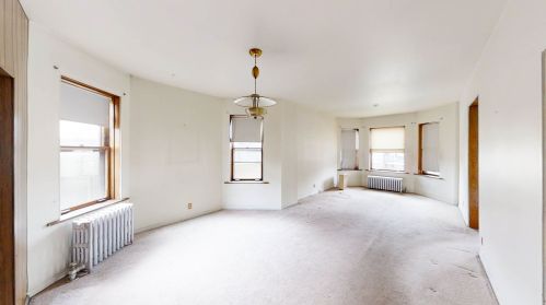 4927 Western Ave, Chicago, IL 60625-1921