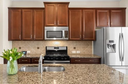 1737 Breyerton Dr, Atlanta GA 30329-4712 exterior