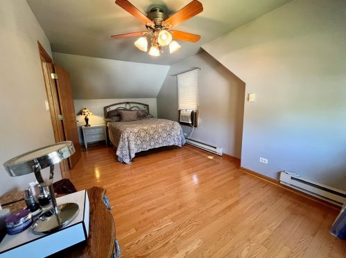 9308 Trumbull Ave, Chicago IL 60655-3326 exterior