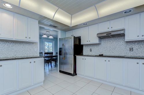 4219 Cartnal Ave, Tampa FL  33618-8600 exterior