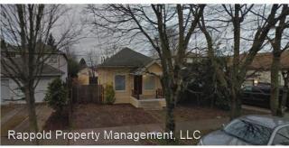 8109 Woodstock Blvd, Portland OR  97206-5877 exterior
