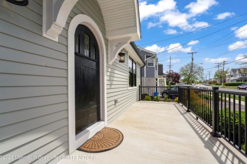 908 13th Ave, Belmar NJ  07719-2805 exterior