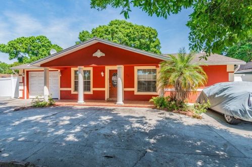 8825 Oak Cir, Tampa, FL 33615-1442