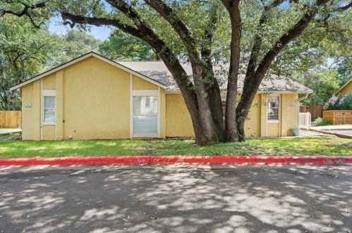 4902 Duval Rd, Austin TX  78727-6800 exterior