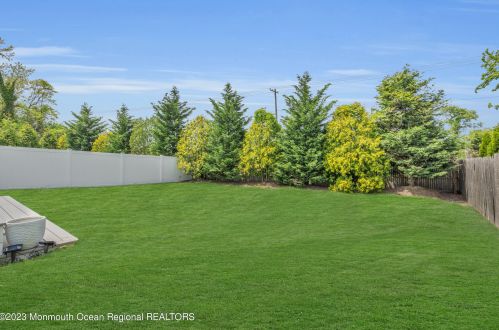 35 Laurel St, West Long Branch NJ  07764-1418 exterior