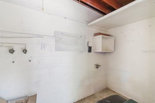 1920 Crenshaw St, Tampa FL  33610-1036 exterior