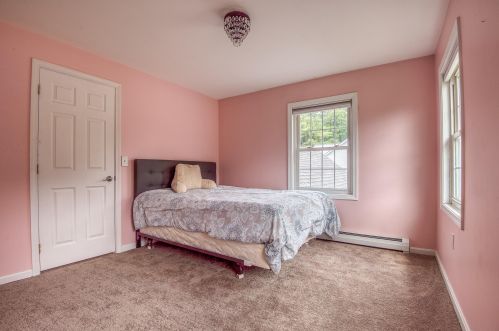 5 Styles Dr, Concord NH 03301-8634 exterior