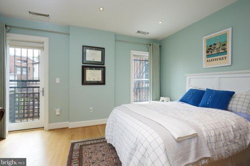 1803 Phelps Pl, Washington DC 20008-1851 exterior