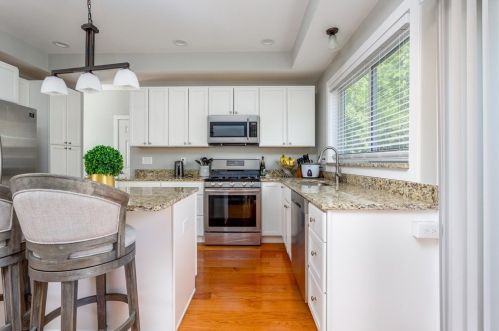 15 Warner Ave, Worcester MA  01604-3129 exterior