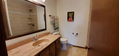 8522 Whitaker Ave, Milwaukee WI 53228-2866 exterior