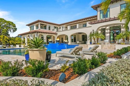 2621 Dundee St, Tampa FL  33629-7516 exterior