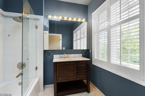 6 Normandy Pkwy, Morristown NJ exterior