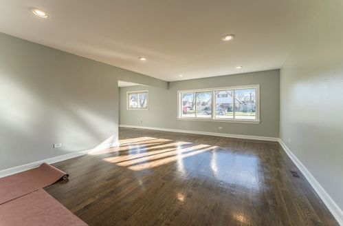 4448 124th St, Chicago, IL 60803-2653