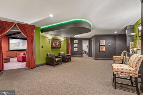 11300 Glen Rd, Rockville MD 20854-1849 exterior