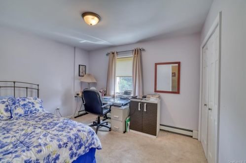 38 Sedgewick Rd, Poughkeepsie NY 12603-6300 exterior