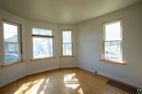 428 43 Ave, Duluth MN 55807-1557 exterior