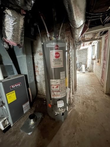 160 Howard St, Pittsburgh PA 15235-2832 exterior