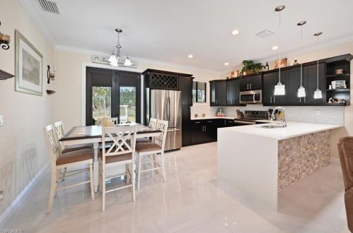 3841 10 Ave, Naples FL 34117-4979 exterior