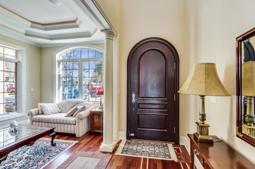 642 Euclid Ave, Elmhurst IL 60126-4338 exterior