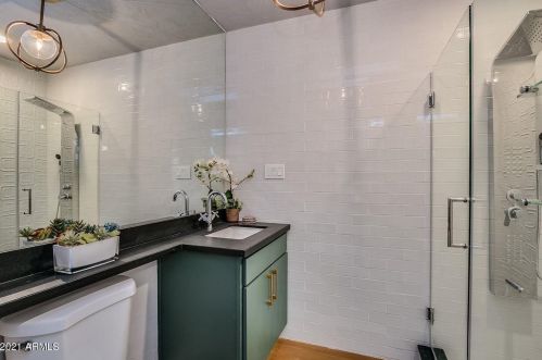 315 Edgemont Ave, Phoenix AZ 85035-1808 exterior