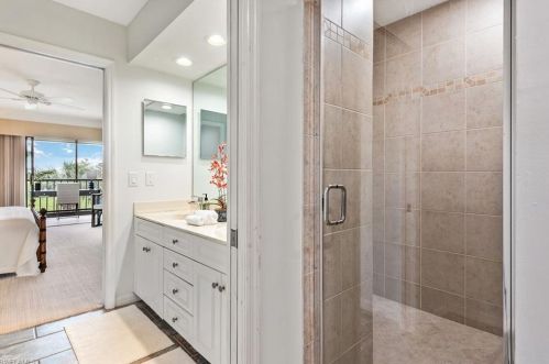 28 Cypress Vw Dr, Naples FL 34113-8086 exterior