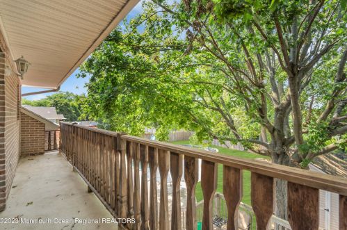 11 Arlene Dr, West Long Branch NJ 07764-1158 exterior