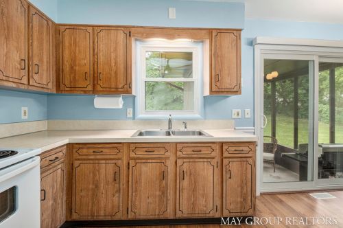 3345 Ipswich Dr, Grand Rapids MI 49544-1649 exterior