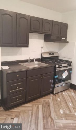 506 Clinton Ave, Trenton NJ  08611-1810 exterior