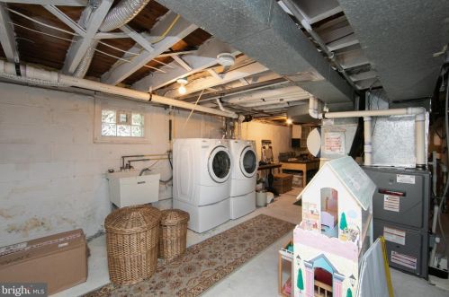 257 Stratford Ave, Camden NJ 08108-2327 exterior