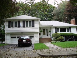 179 Paulson Rd, Newton, MA 02468-1231