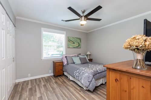 82 Dunwoody Spg, Atlanta GA 30328-4529 exterior