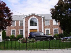 130 Countryside Rd, Newton, MA 02459-2940