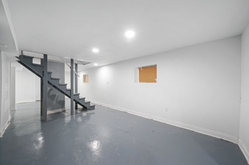 2102 71st St, Chicago IL  60649-2104 exterior