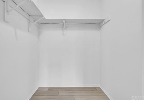 350 Lancaster Ct, Piscataway NJ 08854-6223 exterior