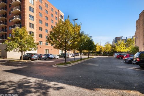 4848 Sheridan Rd, Chicago IL 60640-6931 exterior