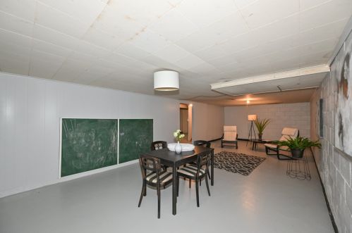 6326 Wright St, Milwaukee WI 53212-2940 exterior