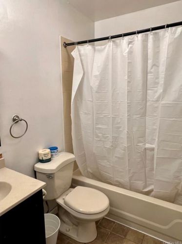 3 Ruth Ct, Middletown NY 10940-5328 exterior