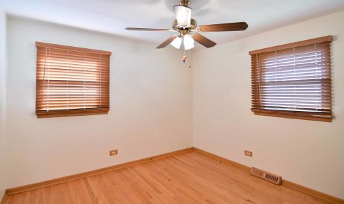 2716 Florida Ave, Waukegan IL 60087-4536 exterior