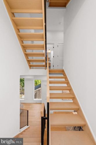 4315 Boone St, Philadelphia PA 19128-5003 exterior