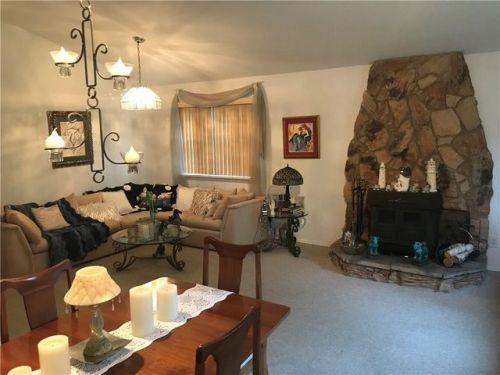 21 Bonham Dr, Edison, NJ 08837-3411