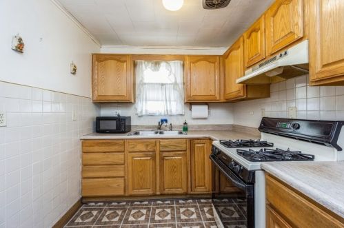 3240 Oriole Ave, Chicago IL 60634-3249 exterior