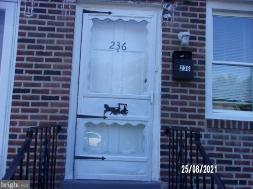 236 21st St, Chester, PA 19013-4916