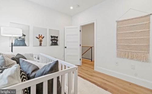 17 9th St, Washington DC  20003-1333 exterior