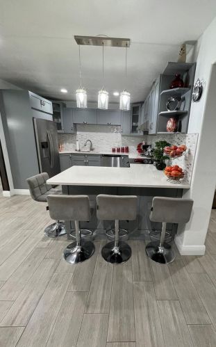 7019 Blossom Ave, Tampa FL 33614-3137 exterior