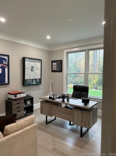 14 Appletree Ln, Norwalk CT 06850-1000 exterior