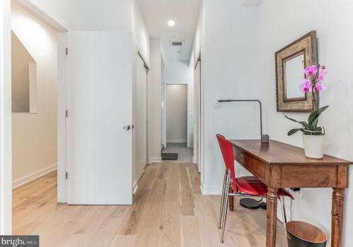 241 Krams Ave, Philadelphia PA  19128-4729 exterior