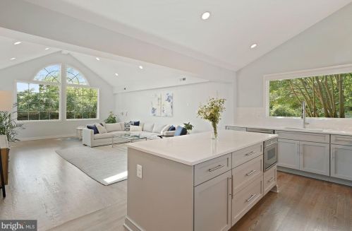 6543 Chesterfield Ave, Mc Lean VA  22101-5231 exterior